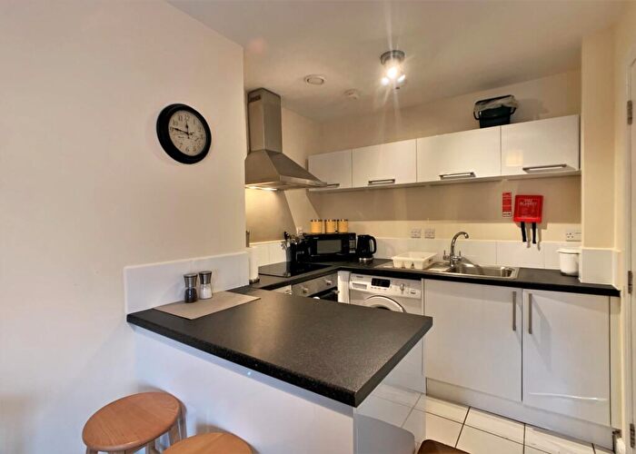 1 Bedroom Flat To Rent In Market Place, Wantage, OX12