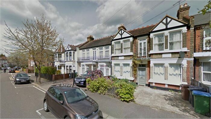 2 Bedroom Flat To Rent In Greenleaf Road, Walthamstow, London, E17
