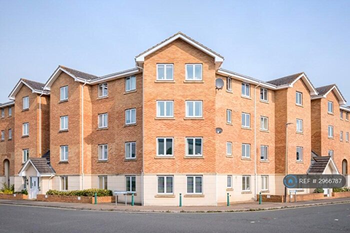 1 Bedroom Flat To Rent In Lloyd Close, Cheltenham, GL51