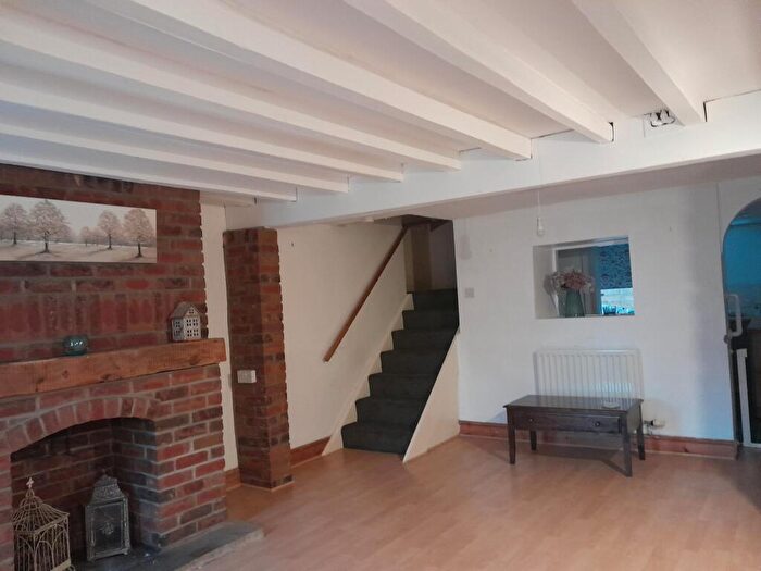 2 Bedroom Cottage To Rent In West End Place, Ingham, Lincoln, LN1