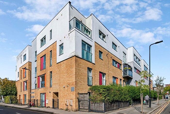 1 Bedroom Flat To Rent In Kirchen Road, London, W13