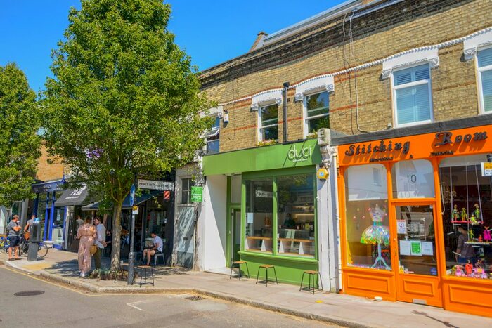 2 Bedroom Flat To Rent In Devonshire Road, Chiswick, W4