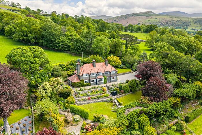 4 Bedroom Detached House For Sale In Penmaen Park, Llanfairfechan, LL33
