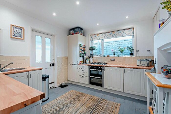 2 Bedroom Detached Bungalow For Sale In Lansdowne Road, Littlehampton, West Sussex, BN17