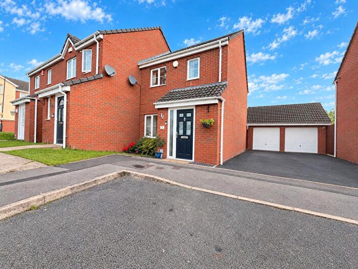 3 Bedroom End Of Terrace House For Sale In Tulip Grove, Streetly, Sutton Coldfield, B74