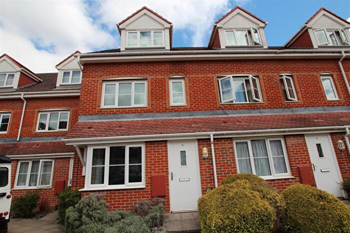 1 Bedroom Flat For Sale In Hoddinott Road, Eastleigh, SO50