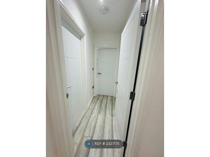 1 Bedroom Flat To Rent In Ground Floor, Maidstone, ME15