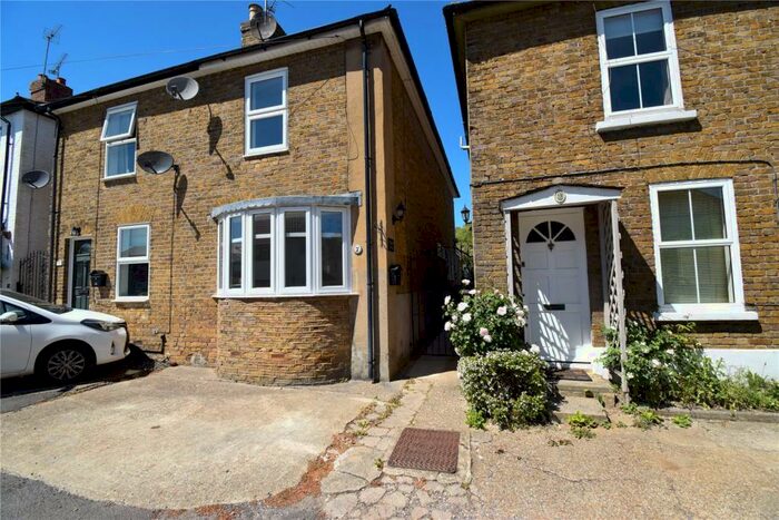 2 Bedroom Semi-Detached House To Rent In Alice Lane, Burnham, Bucks, SL1