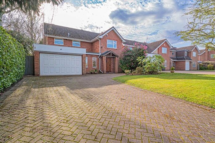 4 Bedroom Detached House For Sale In Manor Road, Dorridge, B93