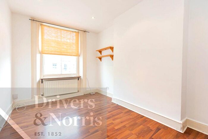 1 Bedroom Apartment To Rent In York Way, Islington, London, N7