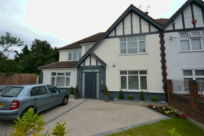 2 Bedroom Apartment To Rent In East Lane, North Wembley, HA0