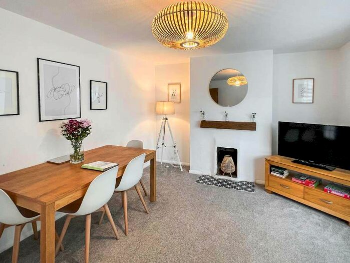 2 Bedroom Bungalow To Rent In Willow Close, Hythe CT21