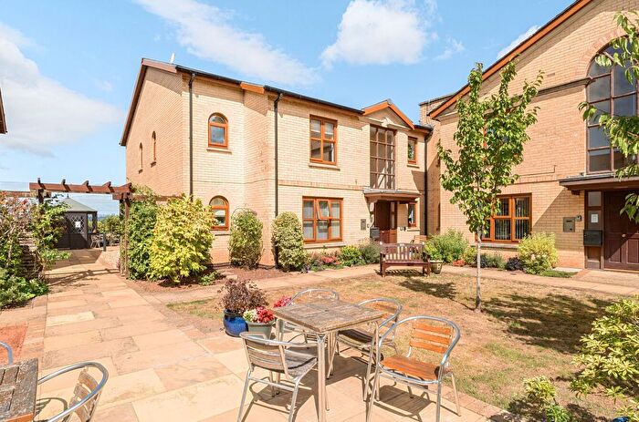 2 Bedroom Flat For Sale In Parsonage Court, Bishops Hull, Taunton, Somerset, TA1