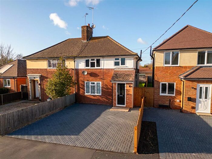 3 Bedroom Semi-Detached House For Sale In Bittenham Close, Stone, HP17
