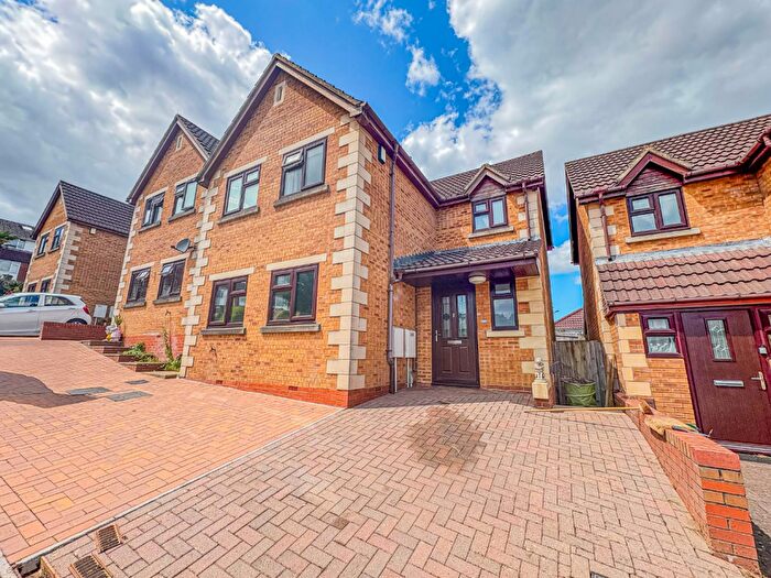 3 Bedroom Detached House To Rent In Queensdown Gardens, Brislington, Bristol, BS4