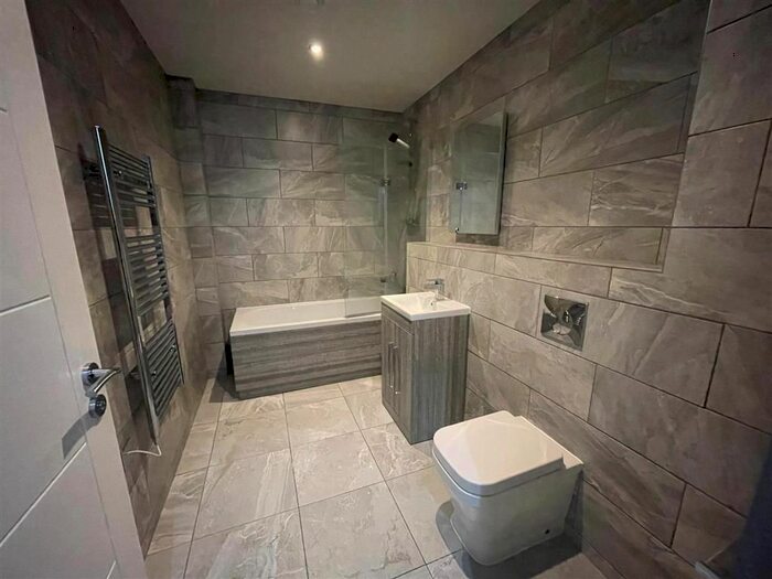 2 Bedroom Flat To Rent In St. Sepulchre Gate, Doncaster, DN1