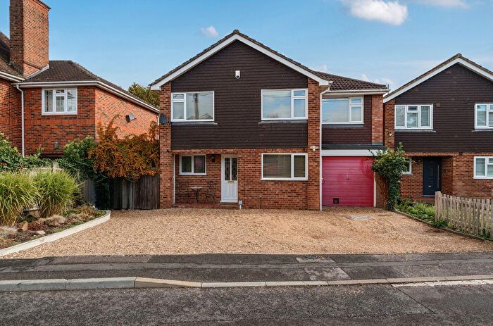 4 Bedroom Detached House For Sale In Sheldons Road, Hook, Hampshire, RG27
