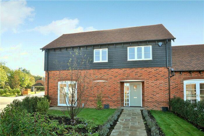 3 Bedroom End Of Terrace House To Rent In Home Farm, Honey Lane, Hurley, Maidenhead, SL6
