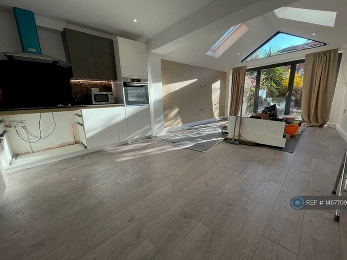 4 Bedroom Terraced House To Rent In Leather Road, London, SE16