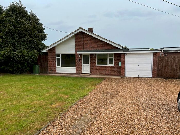 3 Bedroom Bungalow To Rent In Upwell, Wisbech, PE14