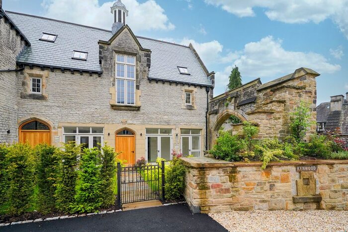 4 Bedroom Mews To Rent In Kenwood Road, Kenwood, S7