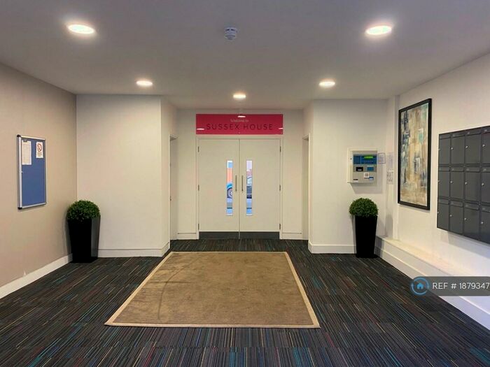 2 Bedroom Flat To Rent In Sussex House, Reading, RG1