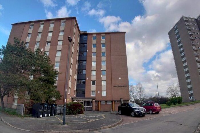 2 Bedroom Flat To Rent In The Crest Southorn Court, Leamington Spa, CV32