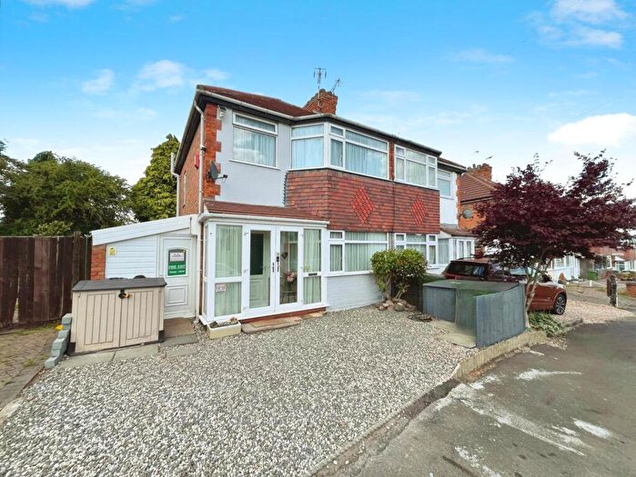 3 Bedroom Semi-Detached House For Sale In Cleveleys Avenue, Leicester, Leicestershire, LE3