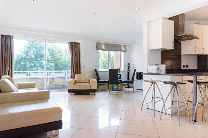 3 Bedroom Apartment To Rent In Regent Court, St John's Wood, NW8