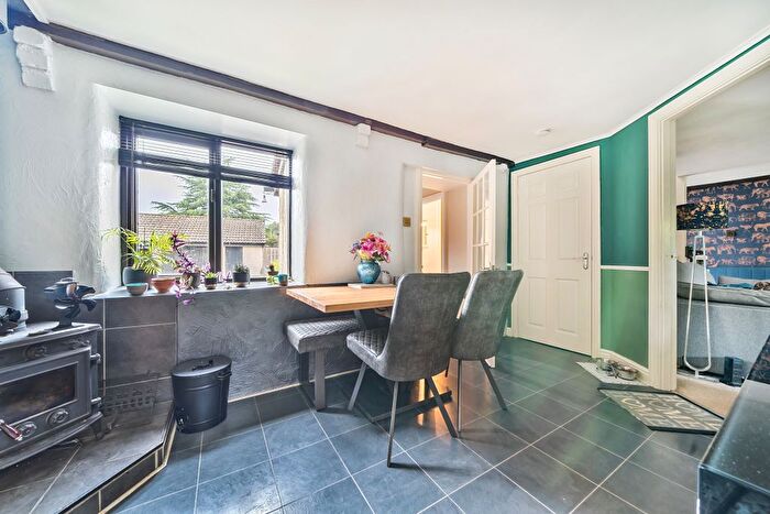 3 Bedroom Barn Conversion For Sale In Rocombe Court, Stokeinteignhead, TQ12