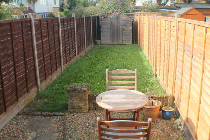 2 Bedroom End Of Terrace House To Rent In Dorset Road, Mottingham, London, SE9