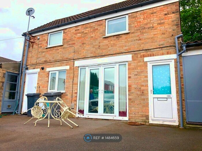 2 Bedroom Detached House To Rent In Melville Road, Bournemouth, BH9