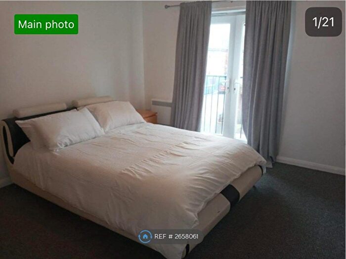 2 Bedroom Flat To Rent In Caminada House, Manchester, M15