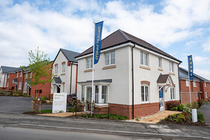 3 Bedroom Detached House For Sale In Southcrest Rise, Kenilworth, CV8