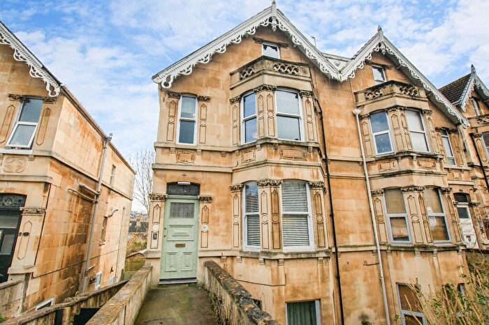 3 Bedroom Maisonette For Sale In Newbridge Road, Lower Weston, Bath, BA1