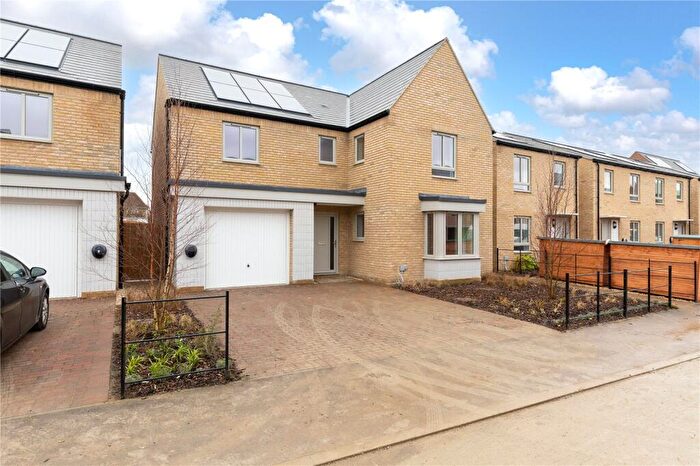 4 Bedroom Detached House For Sale In Darwin Green, Cambridge, CB3