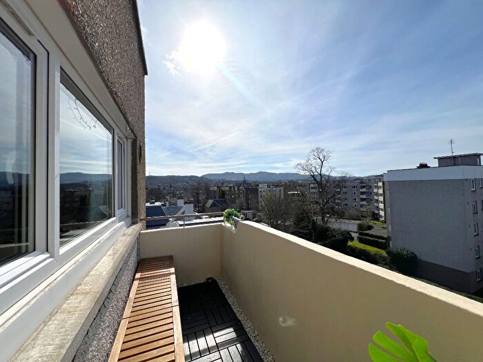 2 Bedroom Flat To Rent In Falcon Road West, Morningside, Edinburgh, EH10