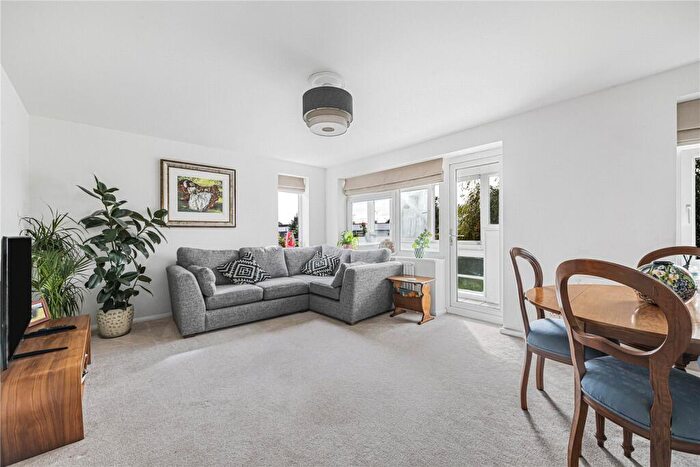 3 Bedroom Apartment For Sale In Skeyne Drive, Pulborough, West Sussex, RH20