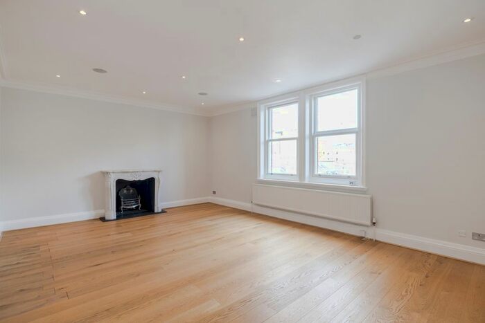 2 Bedroom Flat To Rent In Pont Street, London, SW1X