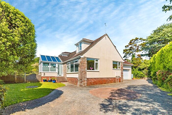 4 Bedroom Bungalow For Sale In Higher Warborough Road, Brixham, Devon, TQ5