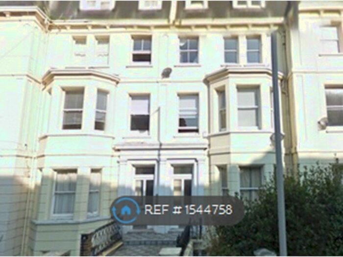 2 Bedroom Flat To Rent In Compton Street, Eastbourne, BN21