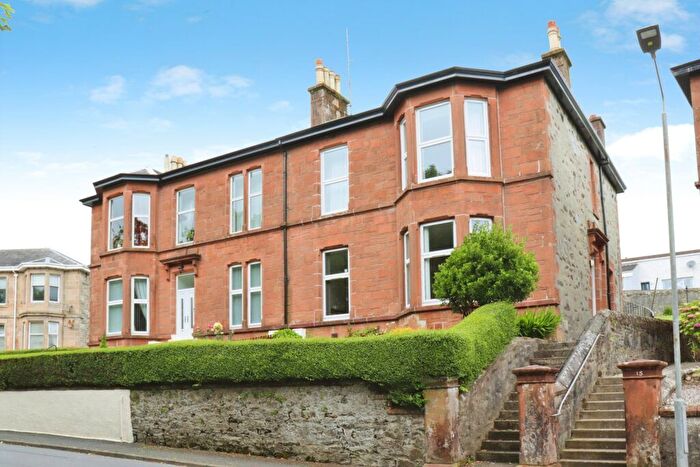 2 Bedroom Flat For Sale In Barone Road, Rothesay, PA20