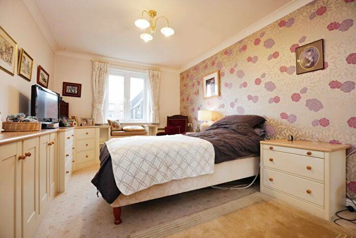 2 Bedroom Retirement Property For Sale In Hathaway Court, Stratford-upon-Avon, CV37