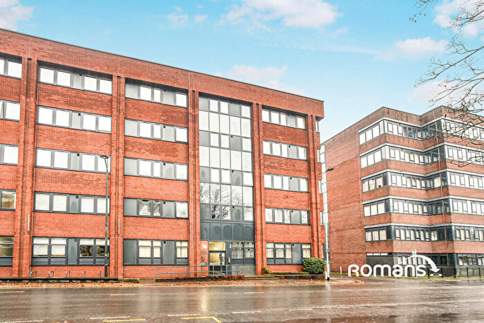 1 Bedroom Flat To Rent In Farnsby Street, Swindon, Wiltshire, SN1