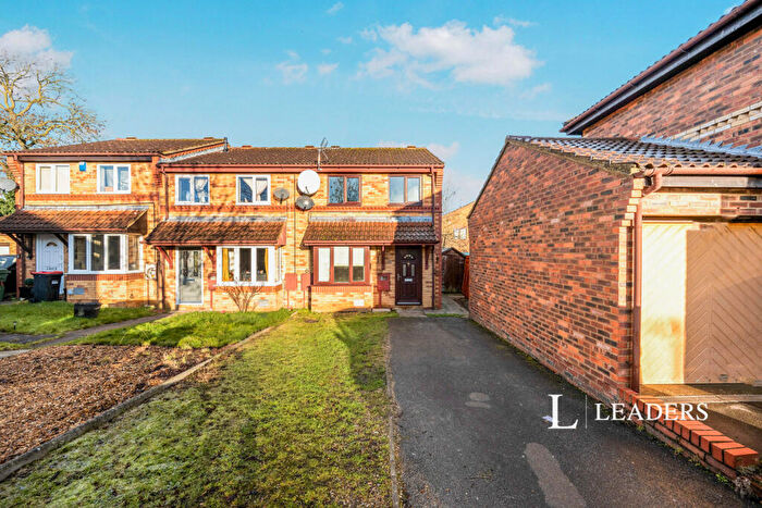 3 Bedroom Semi Detached House To Rent In Beckinsale Grove, Crownhill, Milton Keynes, MK8