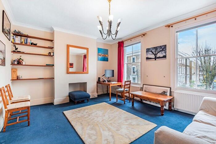 1 Bedroom Flat For Sale In Crowland Terrace, Islington, London, N1