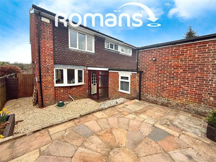 3 Bedroom House To Rent In Longland Way, High Wycombe, HP12