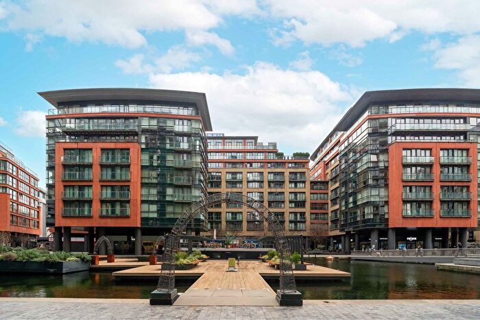 2 Bedroom Flat For Sale In Praed Street, London, W2