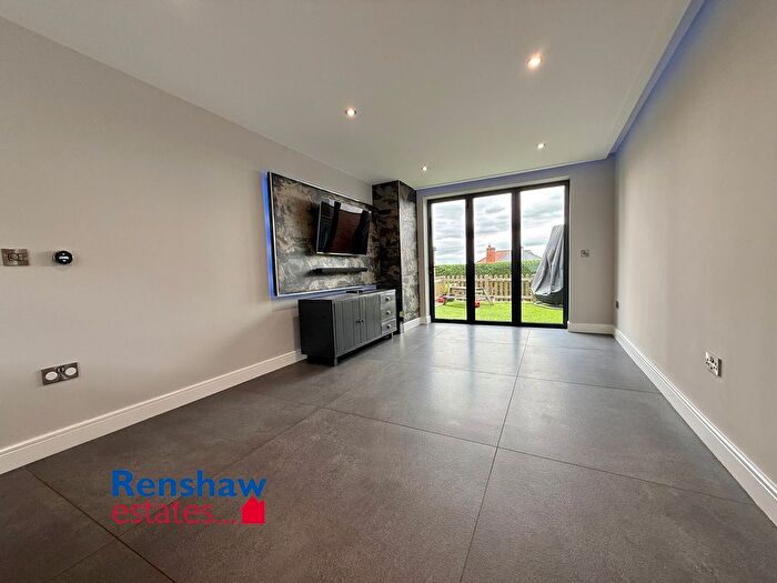 3 Bedroom Detached House For Sale In Broadway, Ilkeston, Derbyshire, DE7