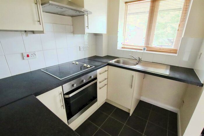 1 Bedroom Maisonette To Rent In Hamble Lane, Hamble, SO31